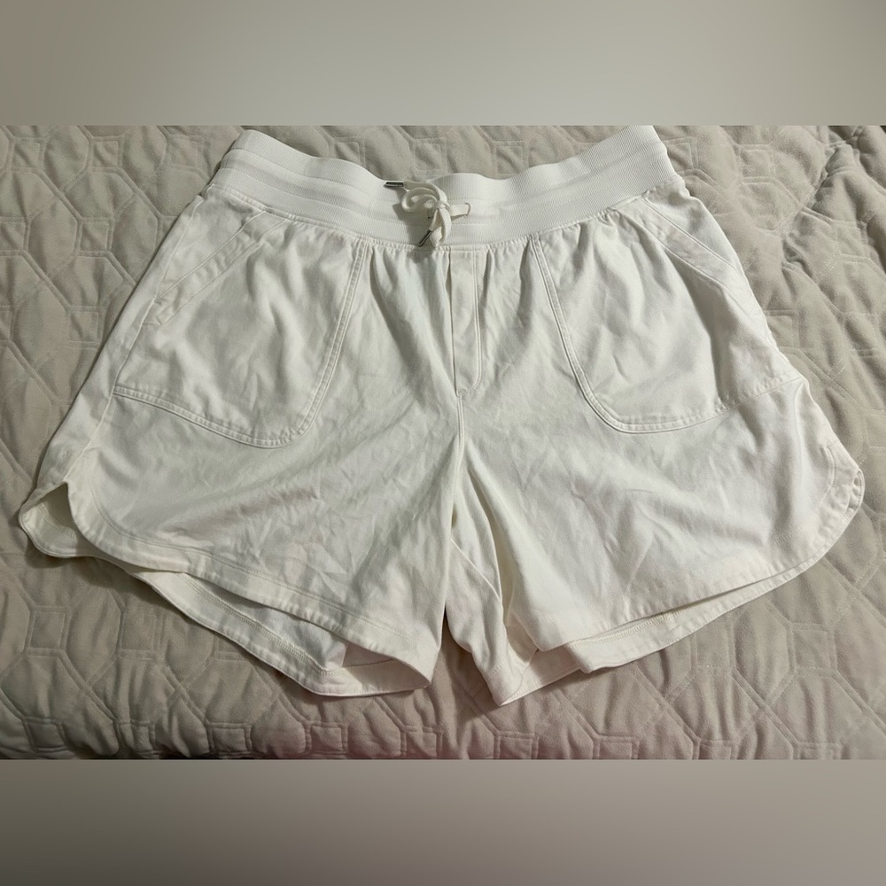 Athleta 1x Plus shorts